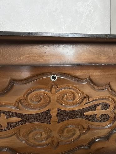 для хранения вещей: Сундук, Б/у, Для белья, Дерево, Самовывоз, цвет - Коричневый — 3