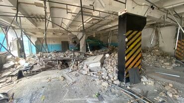 дома под снос: Снос стен, Разбор полов, Снятие потолков | Гипсокартонная стена, Снос перегородки, Снятие старой штукатурки | Снятие извести, Снятие побелки, Снятие подвесных потолков | Демонтаж ламината, Демонтаж паркета, Демонтаж плинтуса | Крыша из шифера, Мягкая кровля 1-2 года опыта — 5