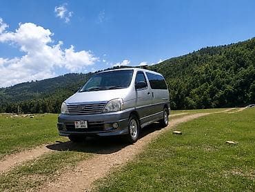 ф 10: Toyota Regius: 2002 г., 2.7 л, Автомат, Бензин, Минивэн — 2