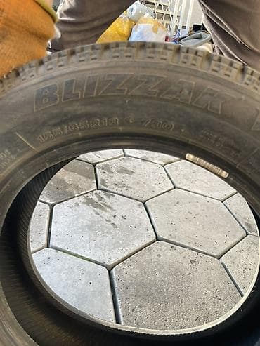 toyota rav4 2002: Шины 155 / 65 / R 13, Зима, Легковые, Bridgestone — 1