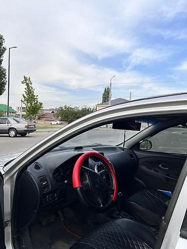 step: Mitsubishi Carisma: 2002 г., 1.8 л, Автомат, Бензин, Седан — 9