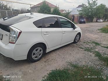 e2 byd: Toyota Prius: 2010 г., 1.8 л, Гибрид, Хэтчбэк — 1