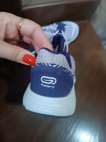 кросовеи: Кросовки для спорта, фирма Декатлон, 36 размер, новые — 2