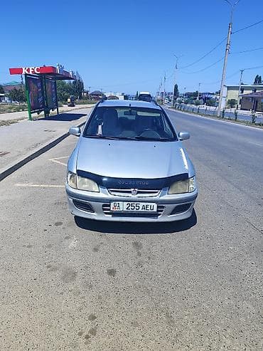 Mitsubishi Space Star: 2000 г., 1.3 л, Механика, Хэтчбэк