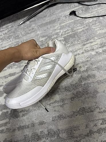 Мырзалардын бут кийими: Эркектердин кроссовкасы, 42, Adidas, Колдонулган, түсү - Ак, Өзү алып кетүү, Акылуу жеткирүү — 4