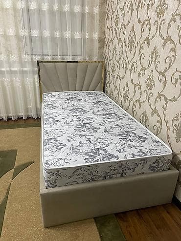 пуфик со спинкой: - Каркас: прочный, на ножках, устойчивый; царги мягкие, безопасные. - — 3