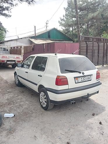 авто пена: Volkswagen Golf: 1993 г., 1.8 л, Автомат, Бензин, Хэтчбэк — 3