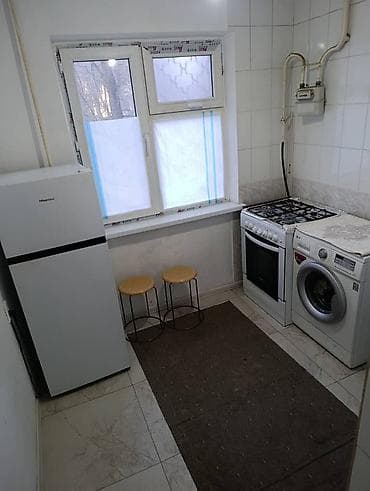 обмен на квартиру: 1 комната, 32 м², 104 серия, 1 этаж — 8