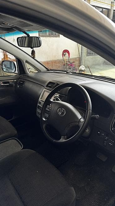 one stop: Toyota Ipsum: 2003 г., 2.4 л, Бензин, Минивэн — 2