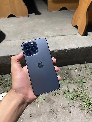 surface 4: IPhone 13 Pro, Б/у, 256 ГБ, Графит, 82 % — 4