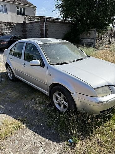 колонный: Volkswagen Bora: 2000 г., Бензин, Седан — 5