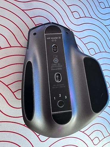 macbook pro mid 2012: Logitech MX Master 2S в отличном состоянии в комплекте есть донгл и — 2