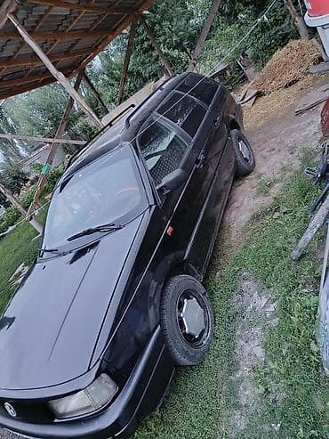 прямоток ош: Volkswagen Passat: 1993 г., 1.8 л, Кол менен иштөөчү, Бензин, Универсал — 4