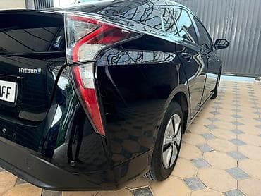 Продажа авто: Toyota Prius: 2018 г., 1.8 л, Вариатор, Гибрид, Хэтчбэк — 6