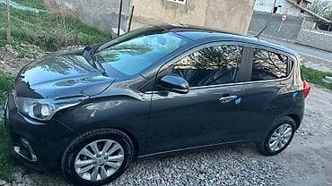 шевроле круз 2018: Chevrolet Spark: 2017 г., 1 л, Автомат, Бензин, Хэтчбэк — 5