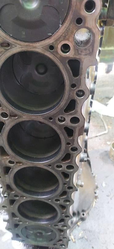 606: Дизельный мотор Mercedes-Benz 1994 г., 3 л, Б/у, Оригинал — 2