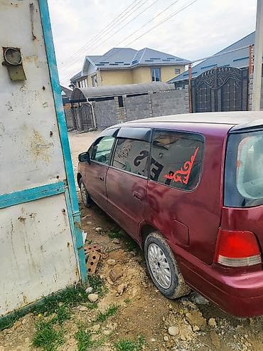 тайота сурф 185: Honda Shuttle: 1997 г., 2 л, Автомат, Газ, Минивэн — 3