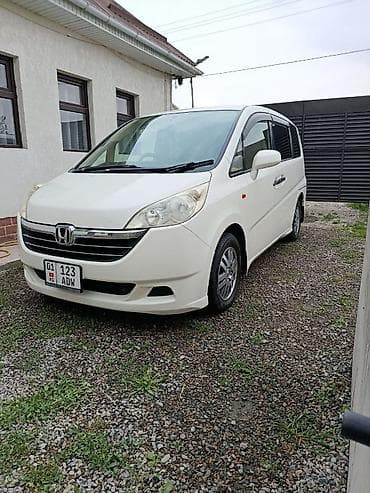 Honda Stepwgn: 2005 г., 2 л, Автомат, Бензин, Минивэн