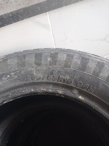 летные шины 15: Комплект из 4 автомобильных шин. Характеристики: - Размер: 205/65 R15 — 2