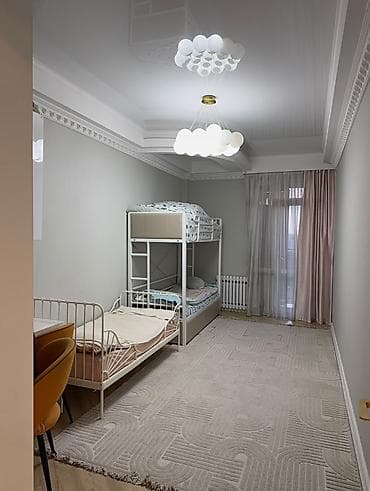 Квартиры: Сдаётся 4 комнатная квартира в районе Ак-кеме. Площадь 150кв.метров — 6