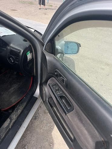 галф 2: Volkswagen Golf: 2002 г., 2 л, Автомат, Бензин, Хэтчбэк — 6