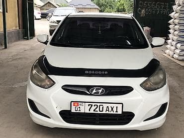 байд машина: Hyundai Solaris: 2013 г., 1.4 л, Кол менен иштөөчү, Бензин, Седан — 2