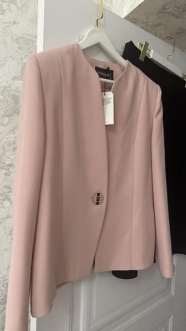 цвет пудр: Костюм женский, размер 56-58, покупала в Дубаи за 13 000 сом фото и — 1