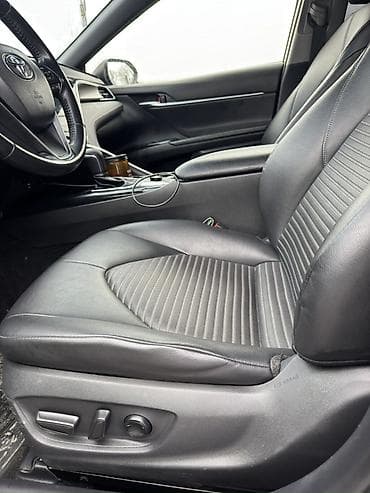 mini cooper: Toyota Camry: 2018 г., 2.5 л, Автомат, Бензин, Седан — 7