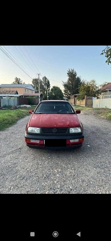 Volkswagen Vento: 1994 г., 1.8 л, Механика, Бензин, Седан