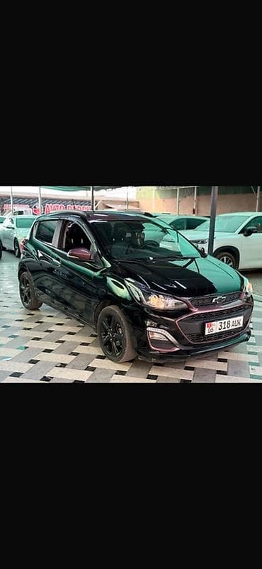 Chevrolet Spark: 2018 г., 1 л, Автомат, Бензин, Хэтчбэк