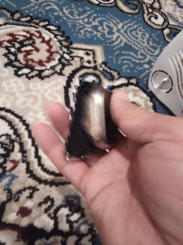 Акылдуу сааттар: Смарт‑часы с прямоугольным корпусом и черным рельефным ремешком — 4