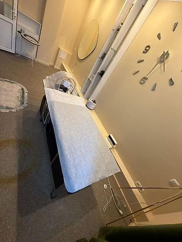 медицинский стол: Продается спа кушетка использовали 3-4 раза Косметологическая — 3