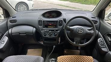китаец машина: Toyota Funcargo: 2004 г., 1.3 л, Автомат, Бензин, Минивэн — 8