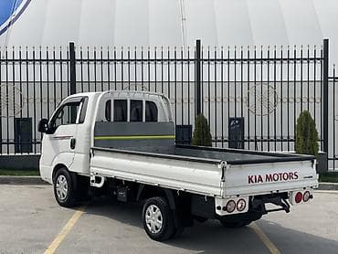 матор кайык: Жеңил жүк ташуучу унаа, Kia, Стандарт, 1ге чейин т, Жаңы — 4