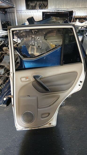 купить задний фонарь тойота авенсис бу: Дверь Задняя правая Toyota, Б/у, Оригинал — 2