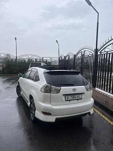 справа: Toyota Harrier: 2004 г., Автомат, Бензин, Кроссовер — 5