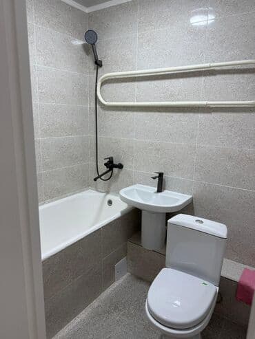 бишкек пол дома: 2 бөлмө, 43 кв. м, 104-серия, 1 кабат, Евроремонт — 13