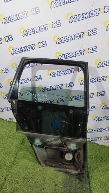 Дверь Задняя правая Porsche, Б/у, Оригинал at lalafo.kg Дверь Задняя правая Porsche, Б/у, Оригинал