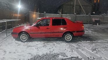 kia monin: Volkswagen Vento: 1992 г., 1.8 л, Механика, Бензин, Седан — 3
