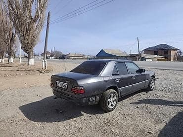 салон сиденья на мерседес 124: Mercedes-Benz 220: 1994 г., 2.2 л, Ручные, Бензин, Седан — 4