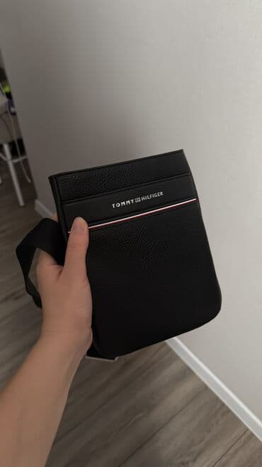 Барсетка, Tommy Hilfiger, Материал: Натуральная кожа, Оригинал, Новый