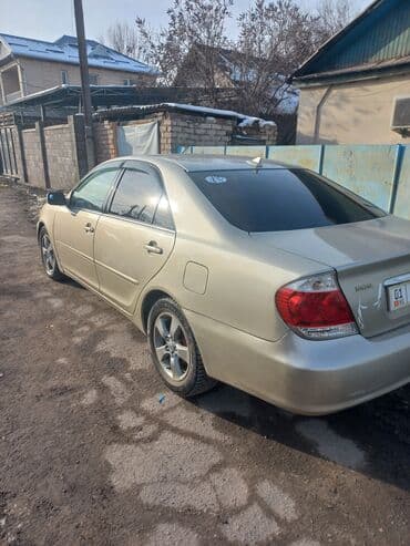 варианты авто: Toyota Camry: 2005 г., Автомат, Бензин, Седан — 4