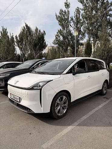 FAW: FAW : 2022 г., 0.1 л, Автомат, Электромобиль, Универсал — 3