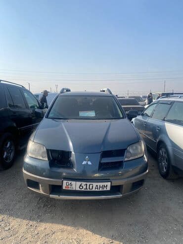 l 200: Mitsubishi Outlander: 2004 г., 2 л, Механика, Газ, Внедорожник — 6