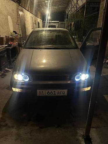 bis vip: Volkswagen Golf: 1994 г., 1.4 л, Механика, Бензин, Хэтчбэк — 2