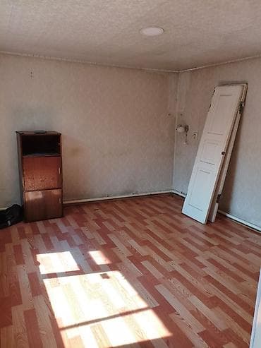 участок под мойку: Дом рядом с Аламединским рынком. - Участок: по документам 2 сотки — 2