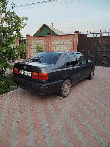 стекло на венто: Volkswagen Vento: 1994 г., 1.8 л, Механика, Бензин, Седан — 1