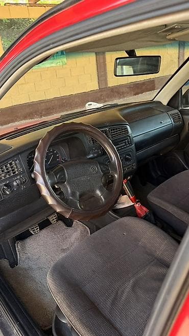 Volkswagen Golf: 1994 г., 1.8 л, Механика, Бензин, Хэтчбэк — 5
