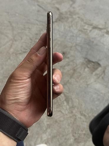 macbook 2012 pro: IPhone 11 Pro Max, Б/у, 256 ГБ, Золотой, Чехол, 100 % — 2