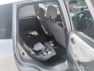 fit 2 2011: Honda Fit: 2003 г., 1.3 л, Вариатор, Бензин, Хэтчбэк — 4